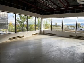 1550 Rue Ampère, Boucherville, QC à louer Photo intérieure– Image 1 sur 5