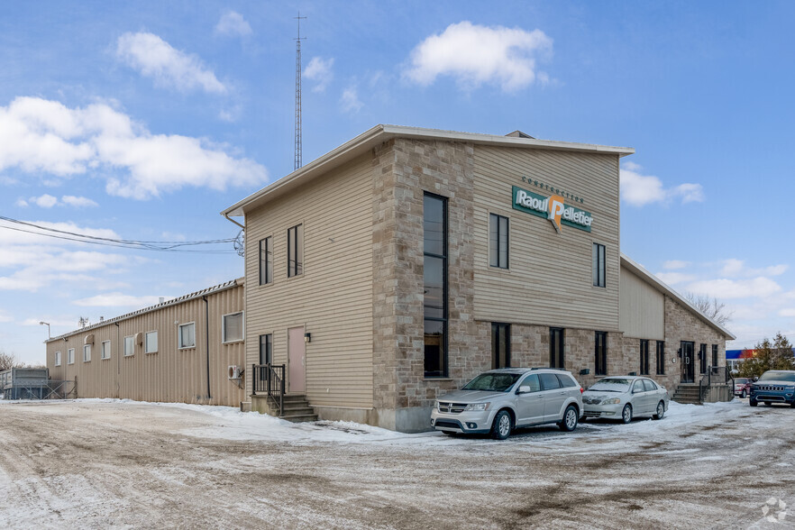 3650 Boul Guillaume Couture, Lévis, QC à louer - Photo principale – Image 1 sur 4