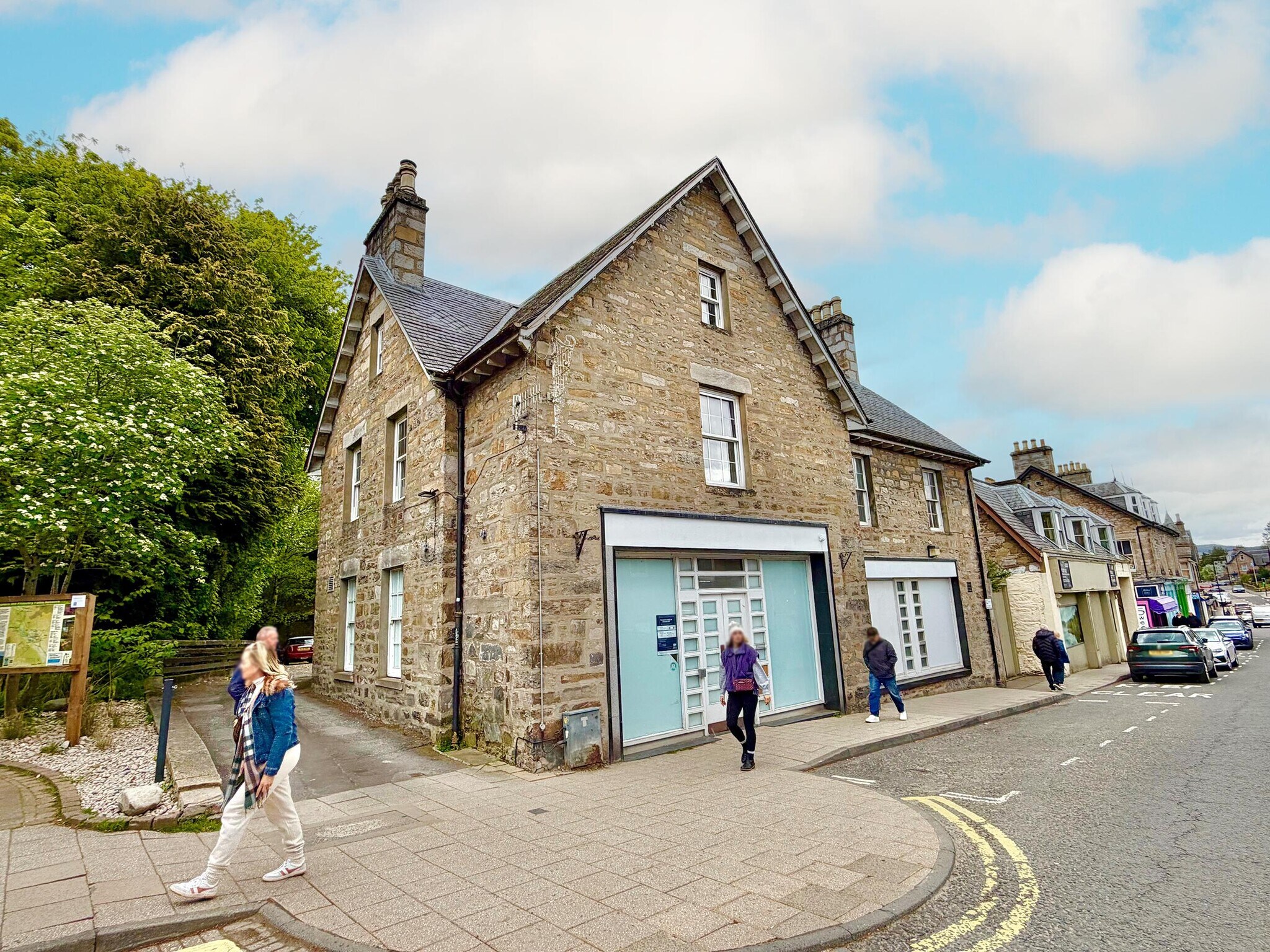 76 Atholl Road, Pitlochry à louer Photo principale– Image 1 sur 3