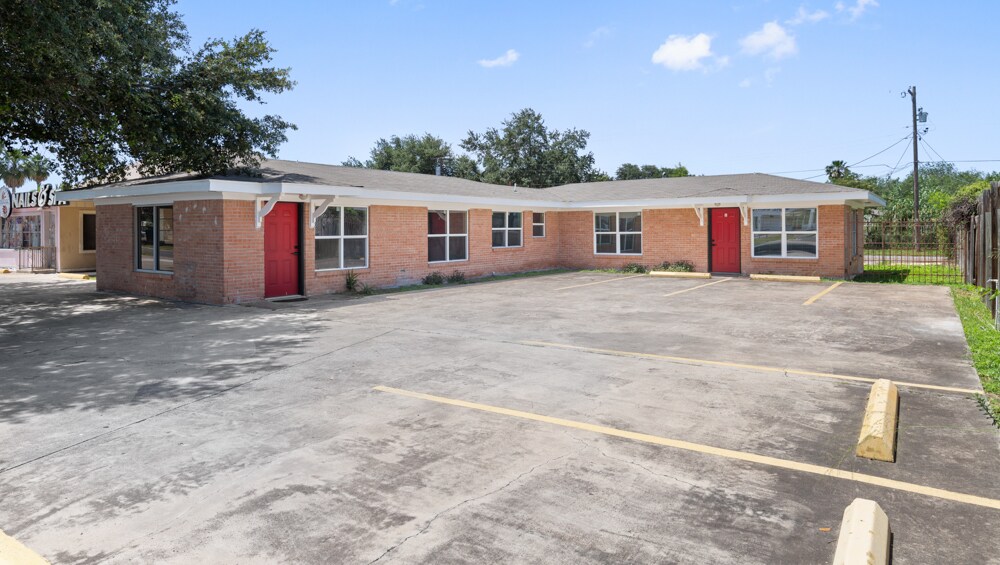 1612 Pecan Blvd, McAllen, TX à louer Photo principale– Image 1 sur 26