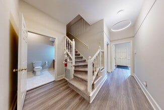 1001-1017 Dresser Ct, Raleigh, NC à louer Photo intérieure– Image 1 sur 7