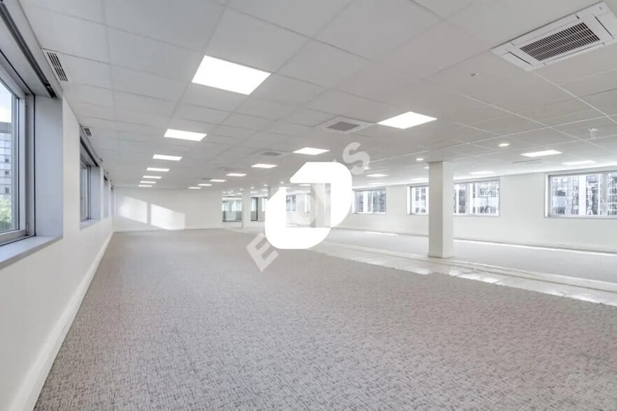 Bureau dans Noisy-le-Grand à louer - Photo intérieure – Image 3 sur 5