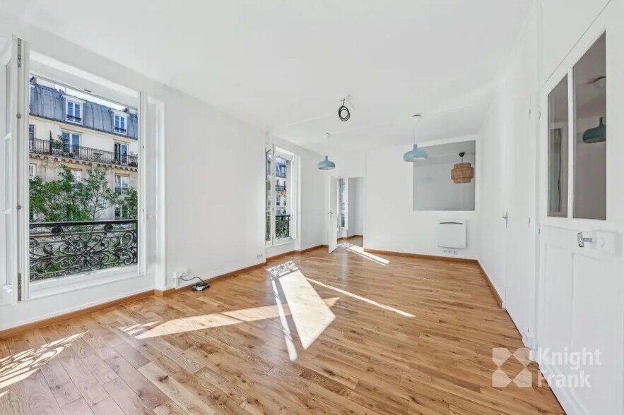 107 Avenue Parmentier, Paris à louer - Photo de l’immeuble – Image 2 sur 9