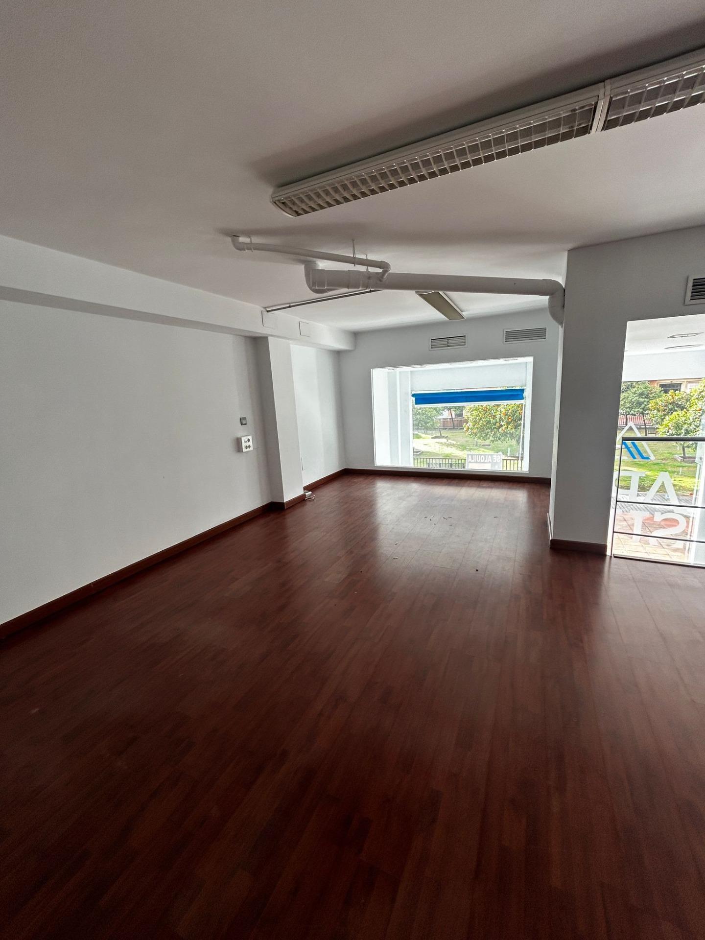 Local commercial dans Córdoba, Córdoba à louer Photo intérieure– Image 1 sur 9