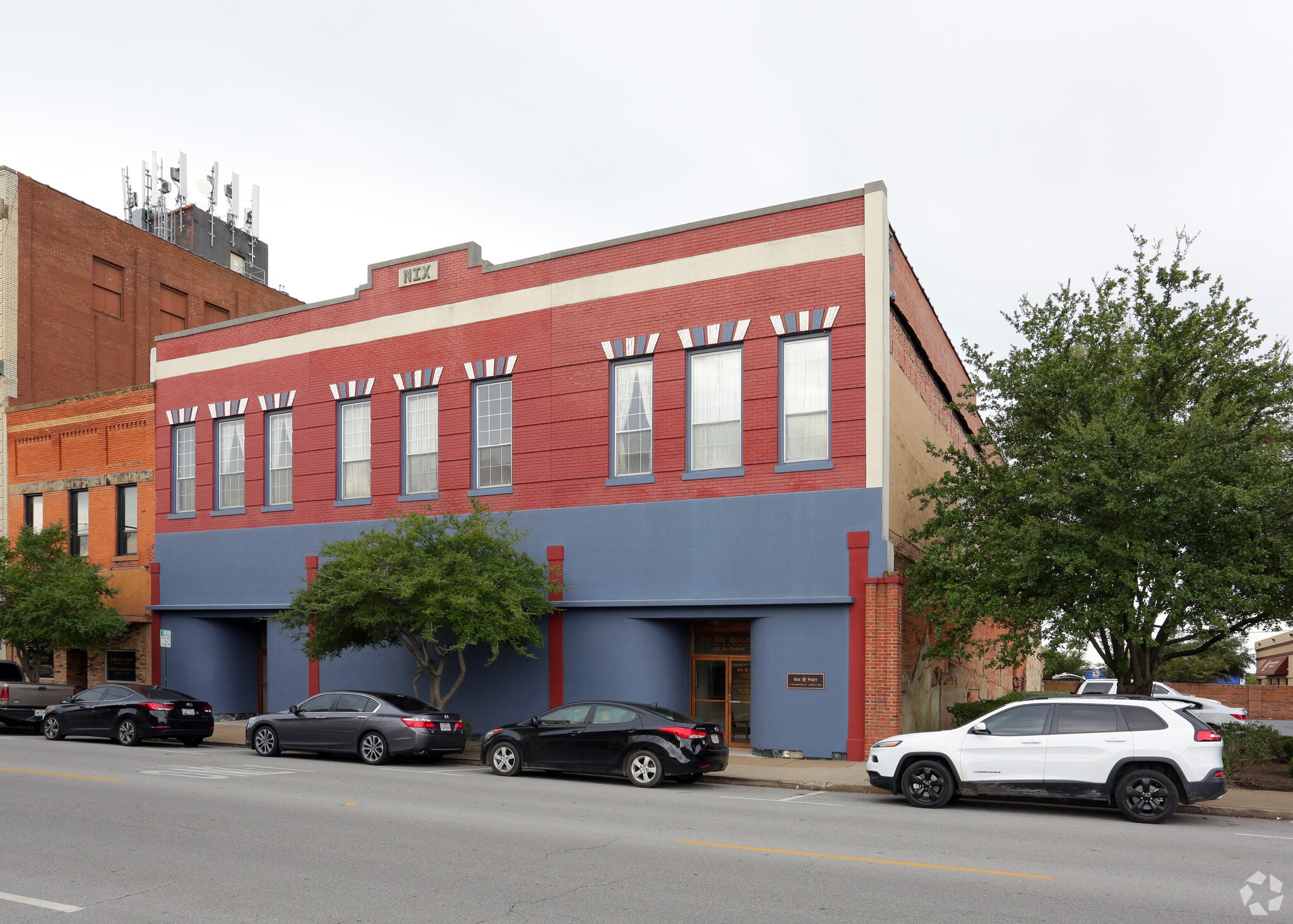 112 N Travis St, Sherman, TX à louer Photo principale– Image 1 sur 3