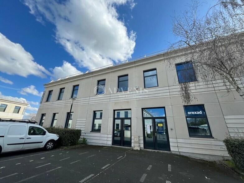 30 Rue Eugène Dupuis, Créteil à louer - Photo de l’immeuble – Image 3 sur 4