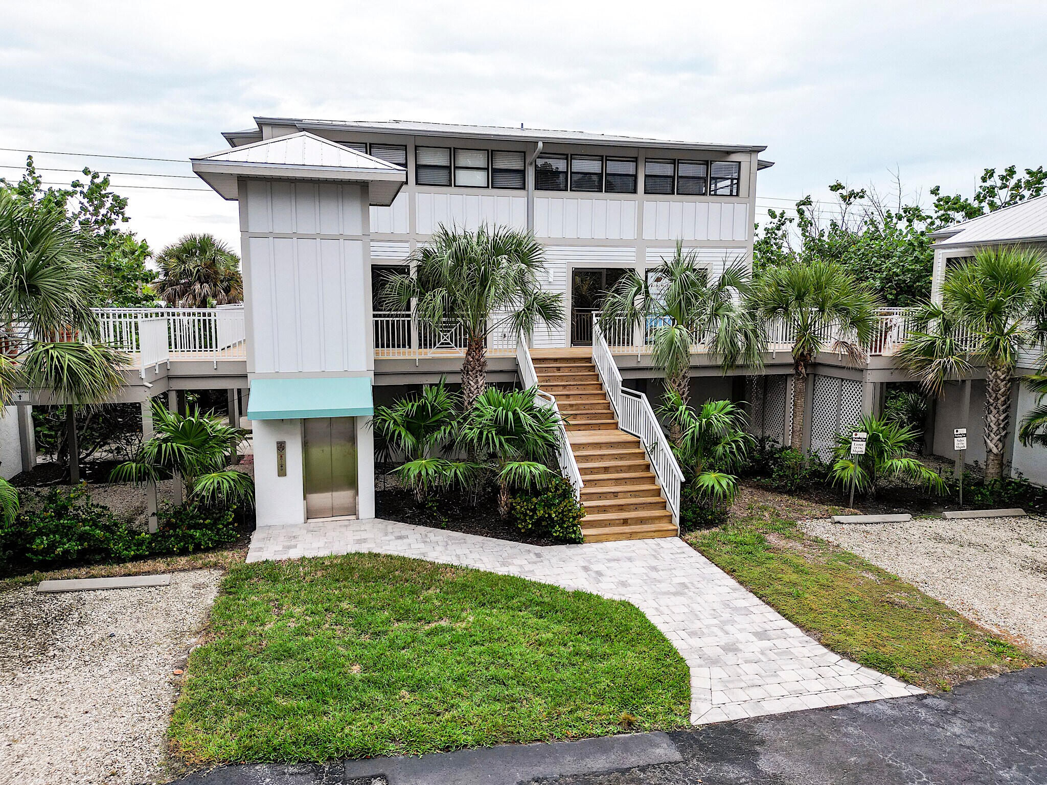1149 Periwinkle Way, Sanibel, FL à vendre Photo de l’immeuble– Image 1 sur 45