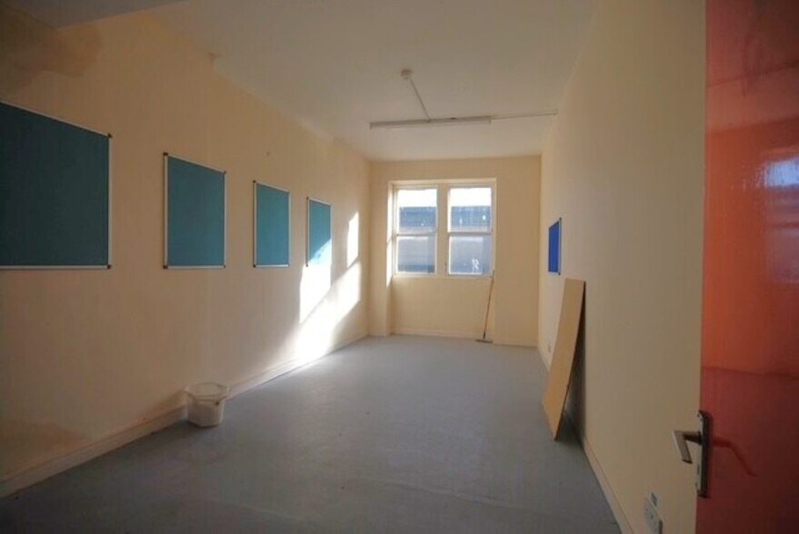 103 High St, Kirkcaldy à vendre - Photo intérieure – Image 3 sur 6