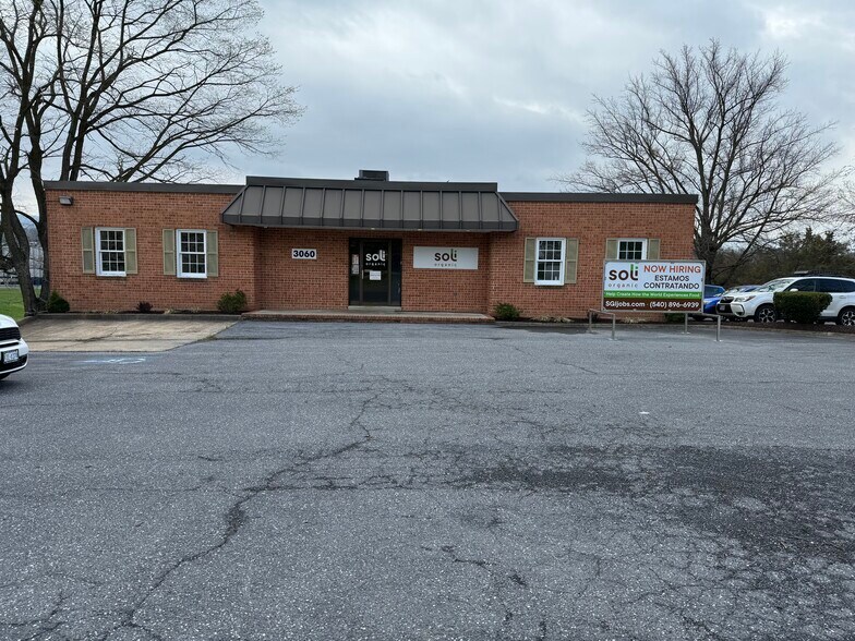3060 N Valley Pike, Harrisonburg, VA à louer - Photo de l’immeuble – Image 2 sur 9
