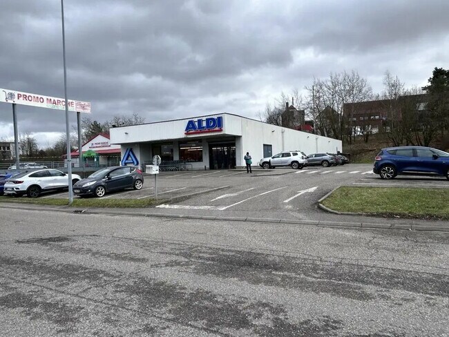 Plus de détails pour Local commercial à louer