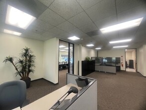 10350-10390 Commerce Center Dr, Rancho Cucamonga, CA à louer Photo intérieure– Image 2 sur 16