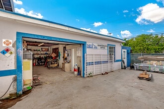 2301 SW 57th Ave, West Park, FL à louer Photo intérieure– Image 1 sur 26