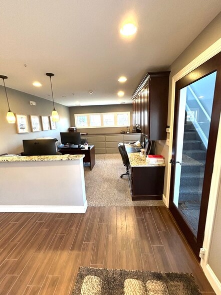 280 Smithtown Blvd, Nesconset, NY à vendre - Photo intérieure – Image 3 sur 15