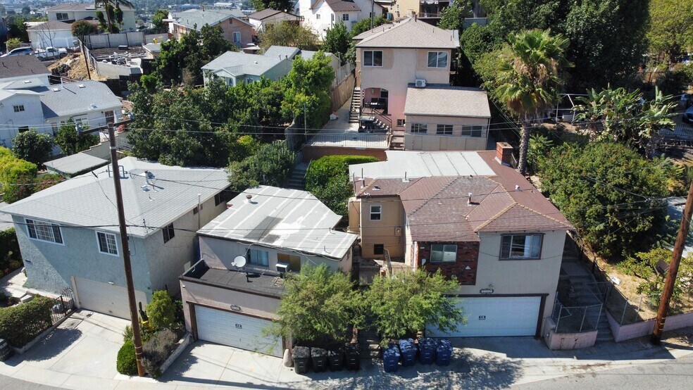 3733 Bostwick St, Los Angeles, CA à vendre - Photo de l’immeuble – Image 2 sur 5