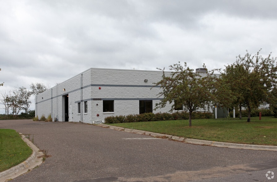 10800 NE Mankato St, Blaine, MN à vendre - Photo principale – Image 1 sur 7