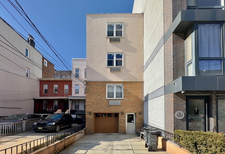 118 Park Ave, Hoboken, NJ à vendre - Photo de l’immeuble – Image 2 sur 11
