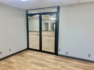 Plus de détails pour 2440 S High St, Longview, TX - Bureau à louer