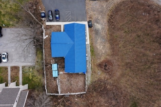 102 Grove St, Chicopee, MA - Vue aérienne vue de carte - Image1