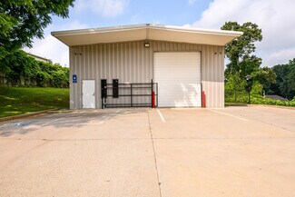 Plus de détails pour 70 N Gwinnett St, Buford, GA - Local d’activités à vendre