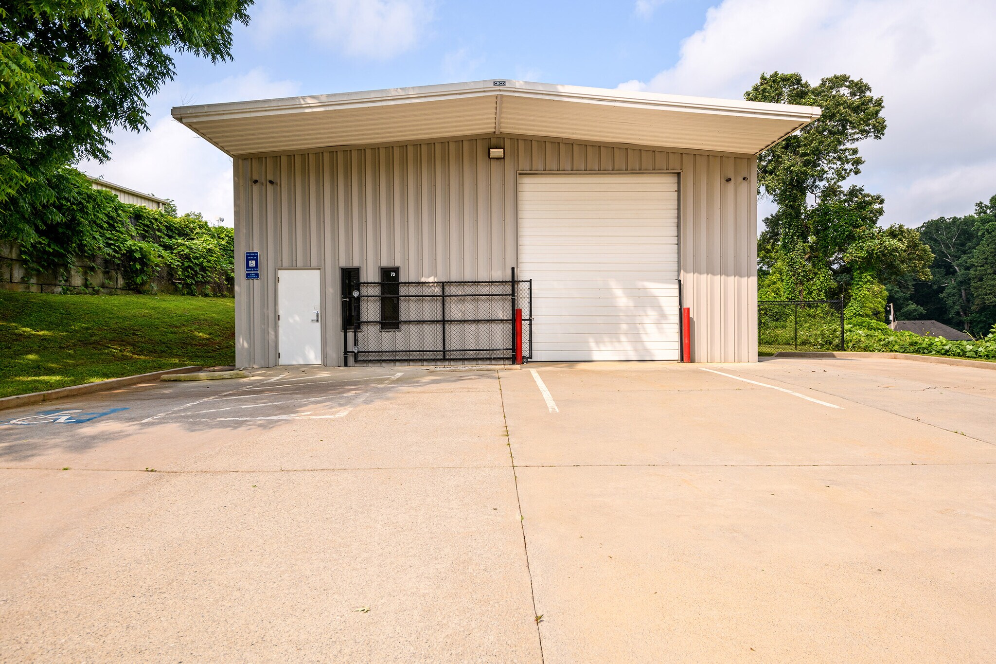 70 N Gwinnett St, Buford, GA à vendre Photo de l’immeuble– Image 1 sur 20