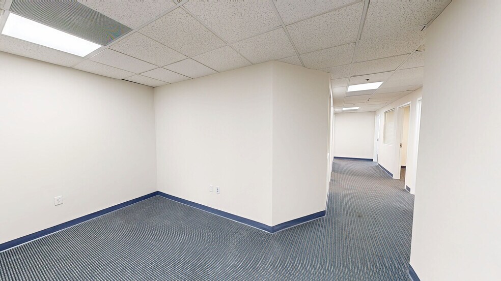 1650 SE 17th St, Fort Lauderdale, FL à louer - Numérisation 3D Matterport – Image 3 sur 16