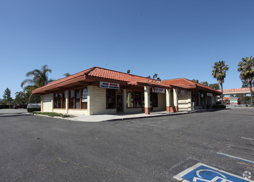 497-503 N Ventu Park Rd, Newbury Park, CA à louer - Photo principale – Image 1 sur 7