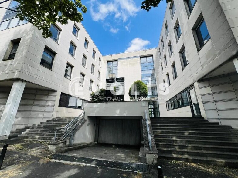 Bureau dans Lognes à louer - Photo de l’immeuble – Image 1 sur 8