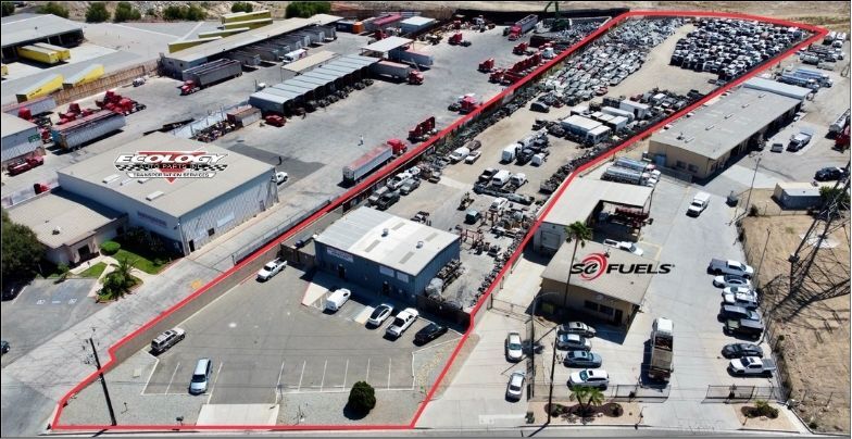 2821 Industrial Dr, Bloomington, CA à vendre - Photo de l’immeuble – Image 1 sur 7
