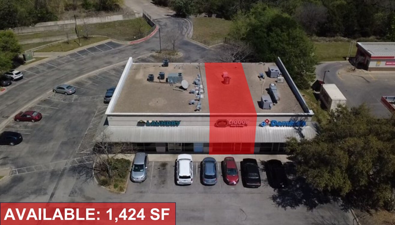 7626 W Highway 71, Austin, TX à louer Photo de l’immeuble– Image 1 sur 9