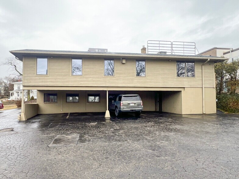 310-312 E Fulton St, Grand Rapids, MI à louer - Photo de l’immeuble – Image 2 sur 7