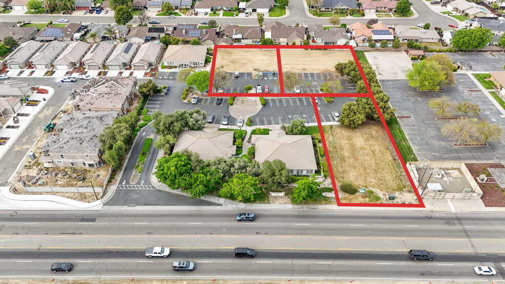2511 E Hatch Rd, Modesto, CA à vendre - Photo de l’immeuble – Image 2 sur 21