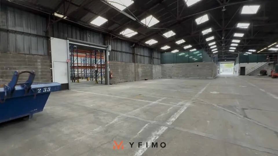 Local d'activités dans Rosny-sur-Seine à vendre - Photo de l’immeuble – Image 3 sur 8