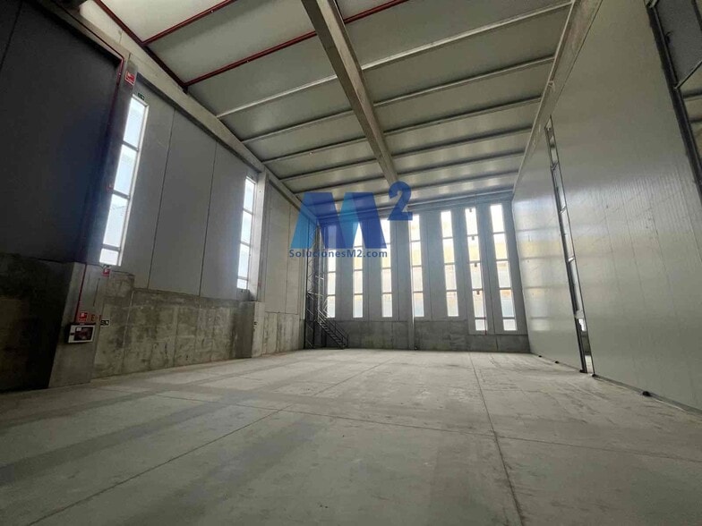 Industriel/Logistique dans Colmenar Viejo, Madrid à vendre - Photo principale – Image 1 sur 6