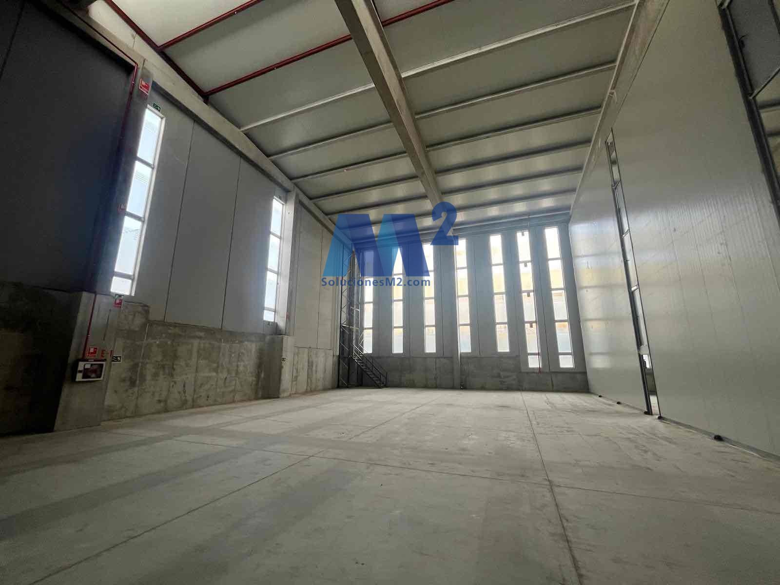 Industriel/Logistique dans Colmenar Viejo, Madrid à vendre Photo principale– Image 1 sur 7