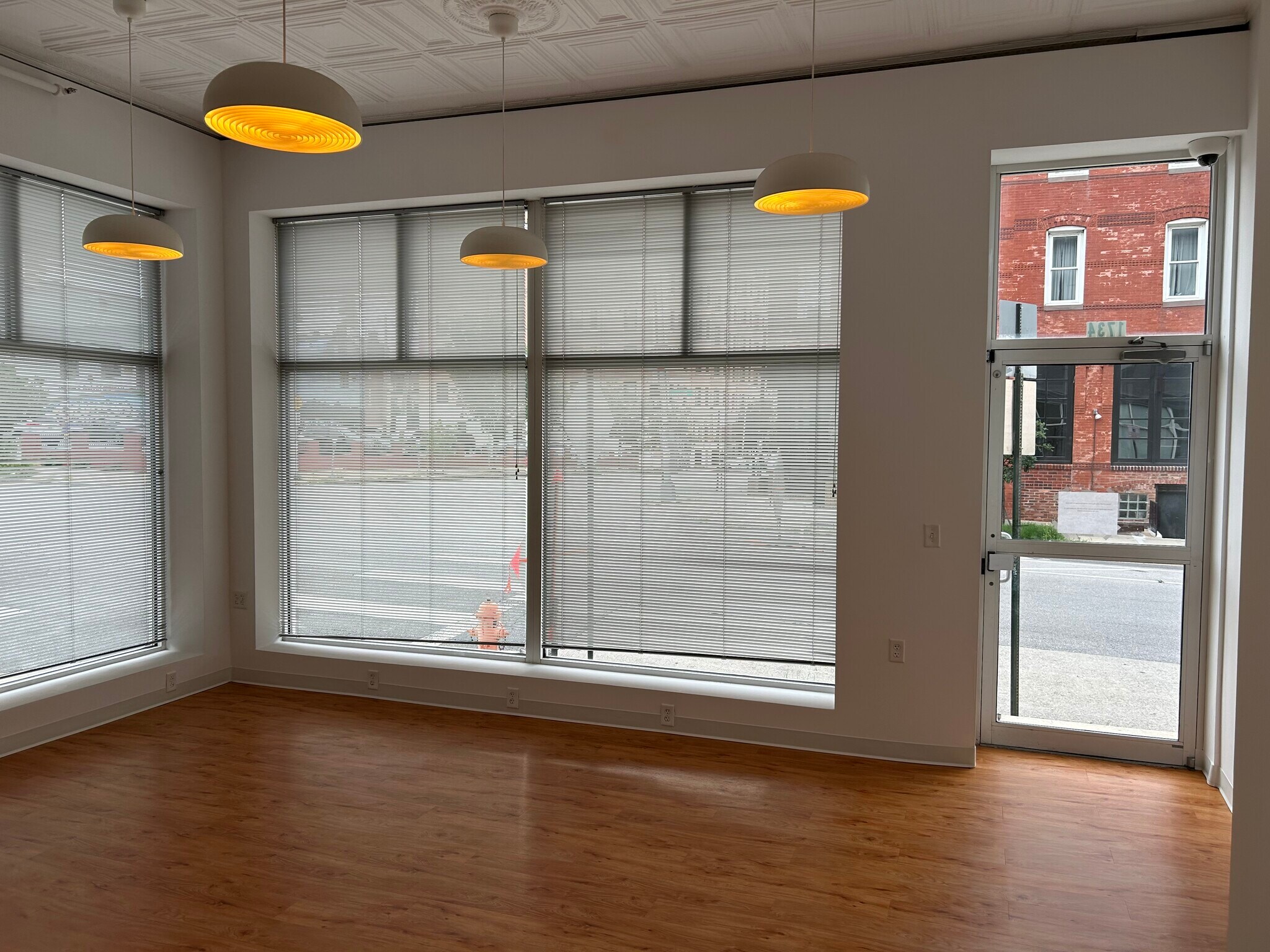 1734 Maryland Ave, Baltimore, MD à louer Photo de l’immeuble– Image 1 sur 6