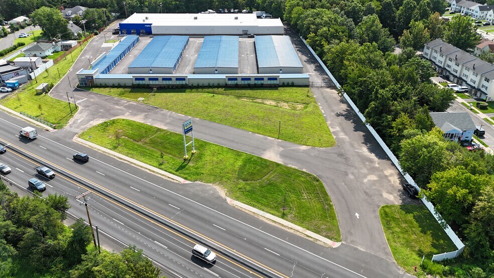 1030 Route 36, Hazlet, NJ à louer - Photo de l’immeuble – Image 2 sur 5