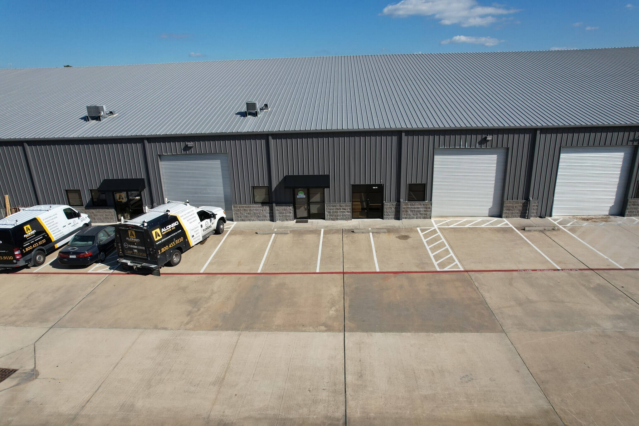 27347 W Hardy Rd, Spring, TX à louer Photo de l’immeuble– Image 1 sur 7