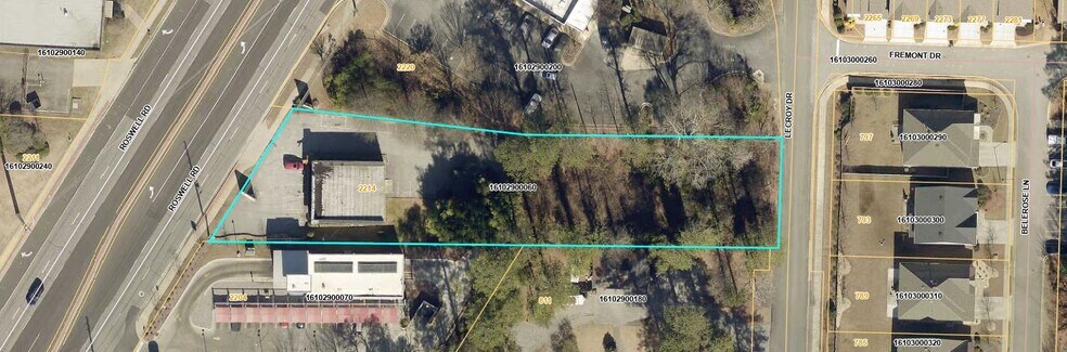 2214 Roswell Rd, Marietta, GA à louer - Photo de l’immeuble – Image 1 sur 5