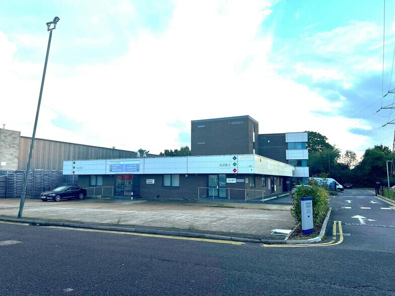 Eddystone Rd, Totton à vendre - Photo de l’immeuble – Image 1 sur 6