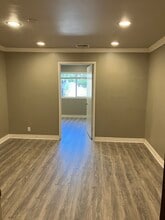 10205 Riverside Dr, Toluca Lake, CA à louer Photo intérieure– Image 1 sur 4