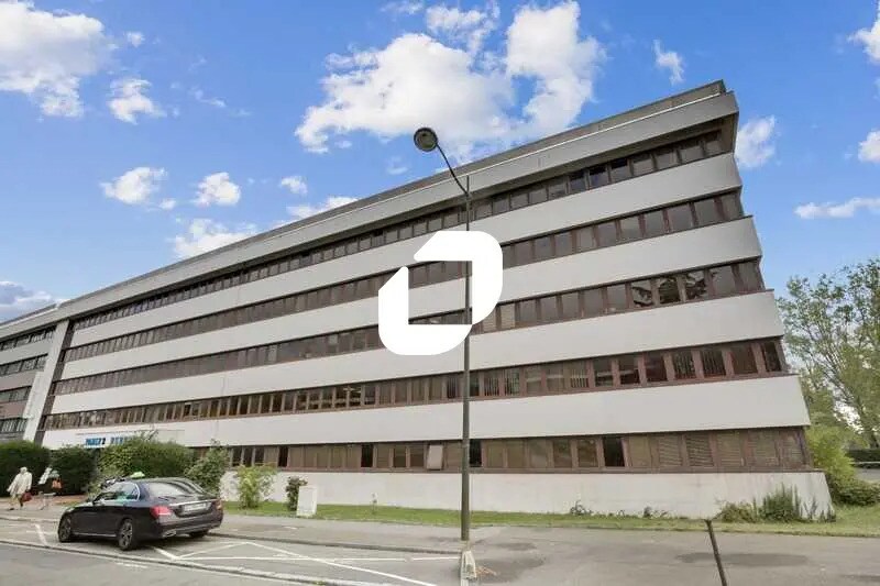 2 Rue De Marly Le Roi, Le Chesnay-Rocquencourt à louer - Photo de l’immeuble – Image 1 sur 16