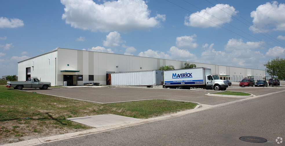 2202 Sugar Sweet Ave, Weslaco, TX à louer - Photo principale – Image 1 sur 2