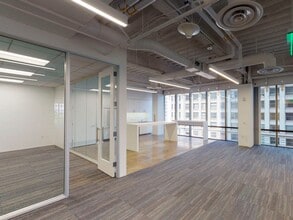225 Broadway, San Diego, CA à louer Photo intérieure– Image 2 sur 8