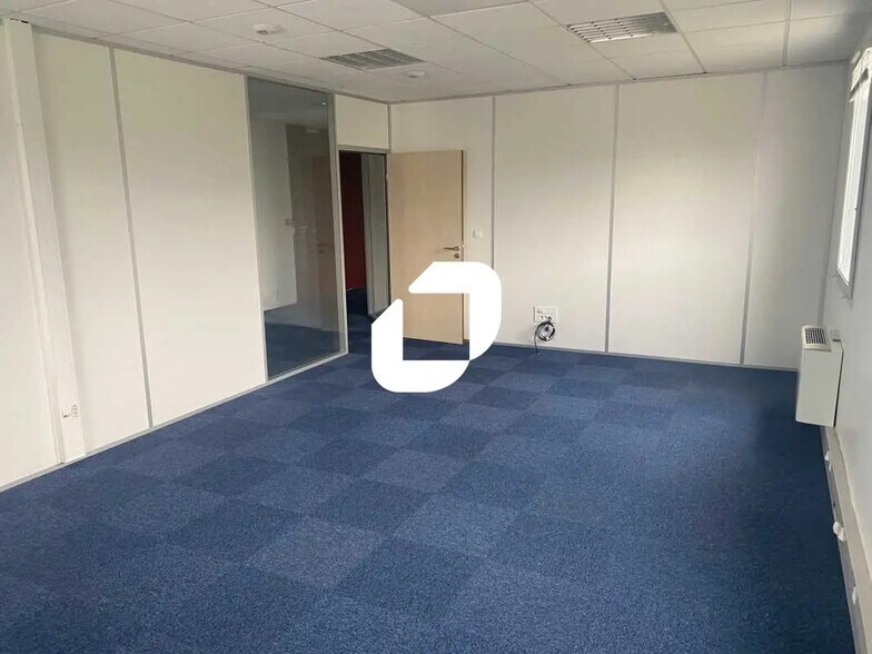 13 Rue Edison, Bron à vendre - Photo intérieure – Image 1 sur 10