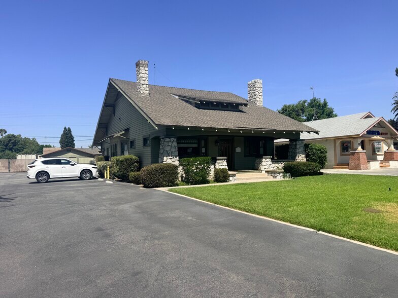 340 N Riverside Ave, Rialto, CA à louer - Photo de l’immeuble – Image 2 sur 3