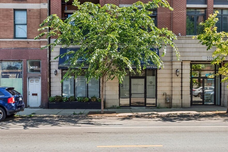 2219-2223 W Belmont Ave, Chicago, IL à vendre - Photo de l’immeuble – Image 1 sur 32