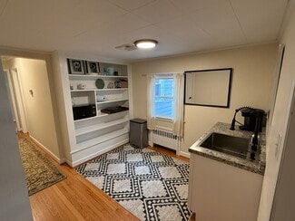 Plus de détails pour 241 Albany Tpke, Canton, CT - Bureau à louer