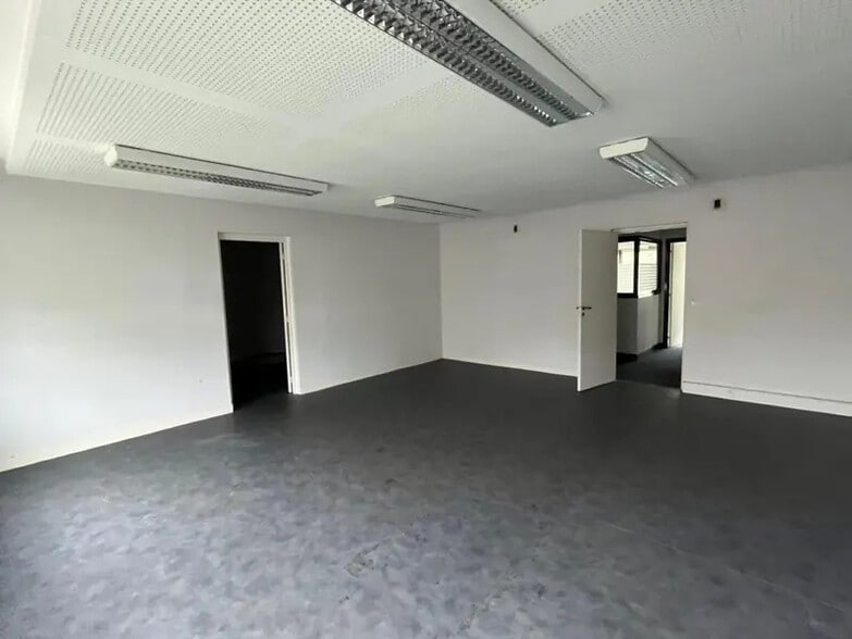 Bureau dans VILLENEUVE-D'ASCQ à louer - Photo intérieure – Image 2 sur 4