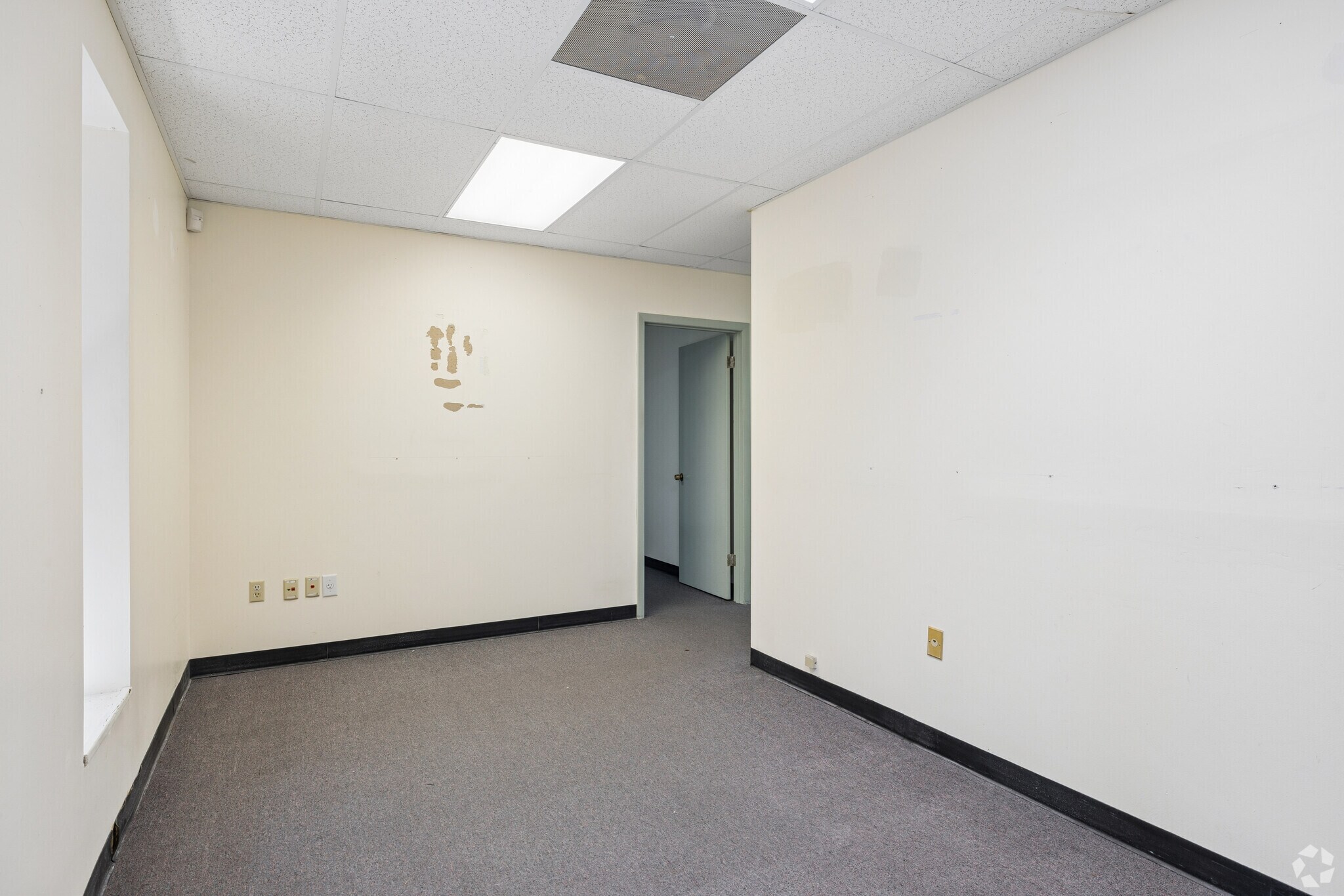 11222 St Johns Ind Pky, Jacksonville, FL à louer Hall d’entrée– Image 1 sur 3