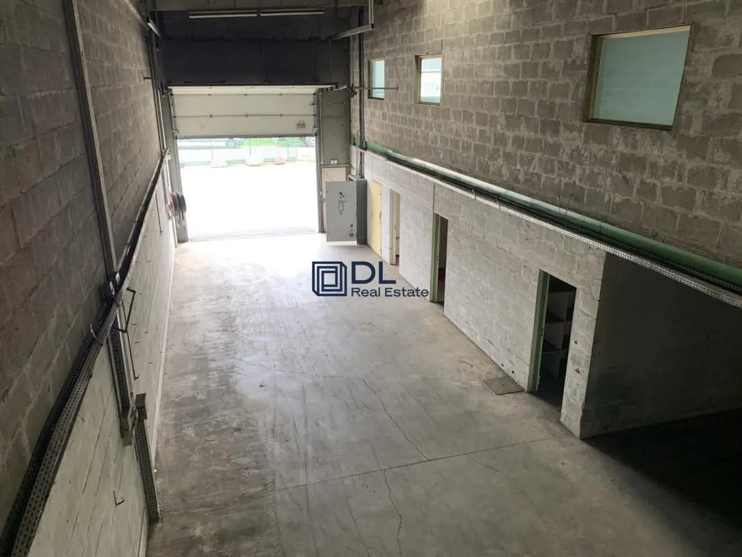 Local d’activités dans Valenton à louer Photo de l’immeuble– Image 1 sur 7